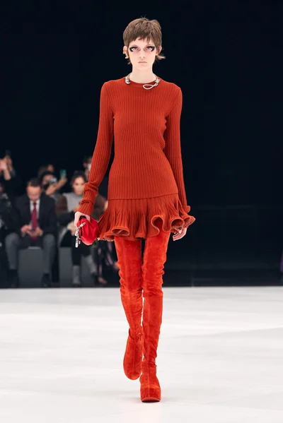 Look 13
